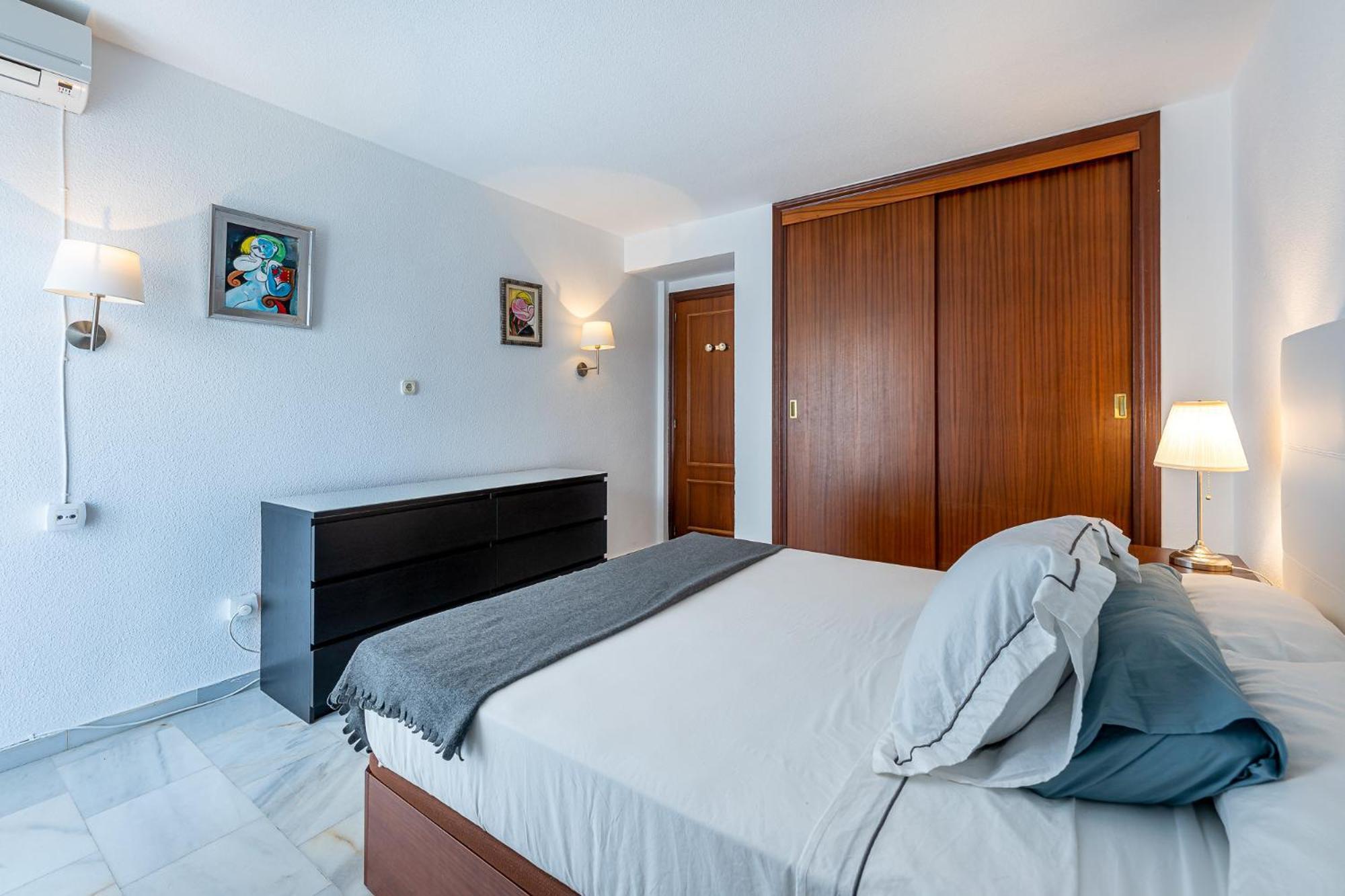 797 Holiday Rentals - Piso Para 3 En La Carihuela Con Piscina Torremolinos Eksteriør bilde