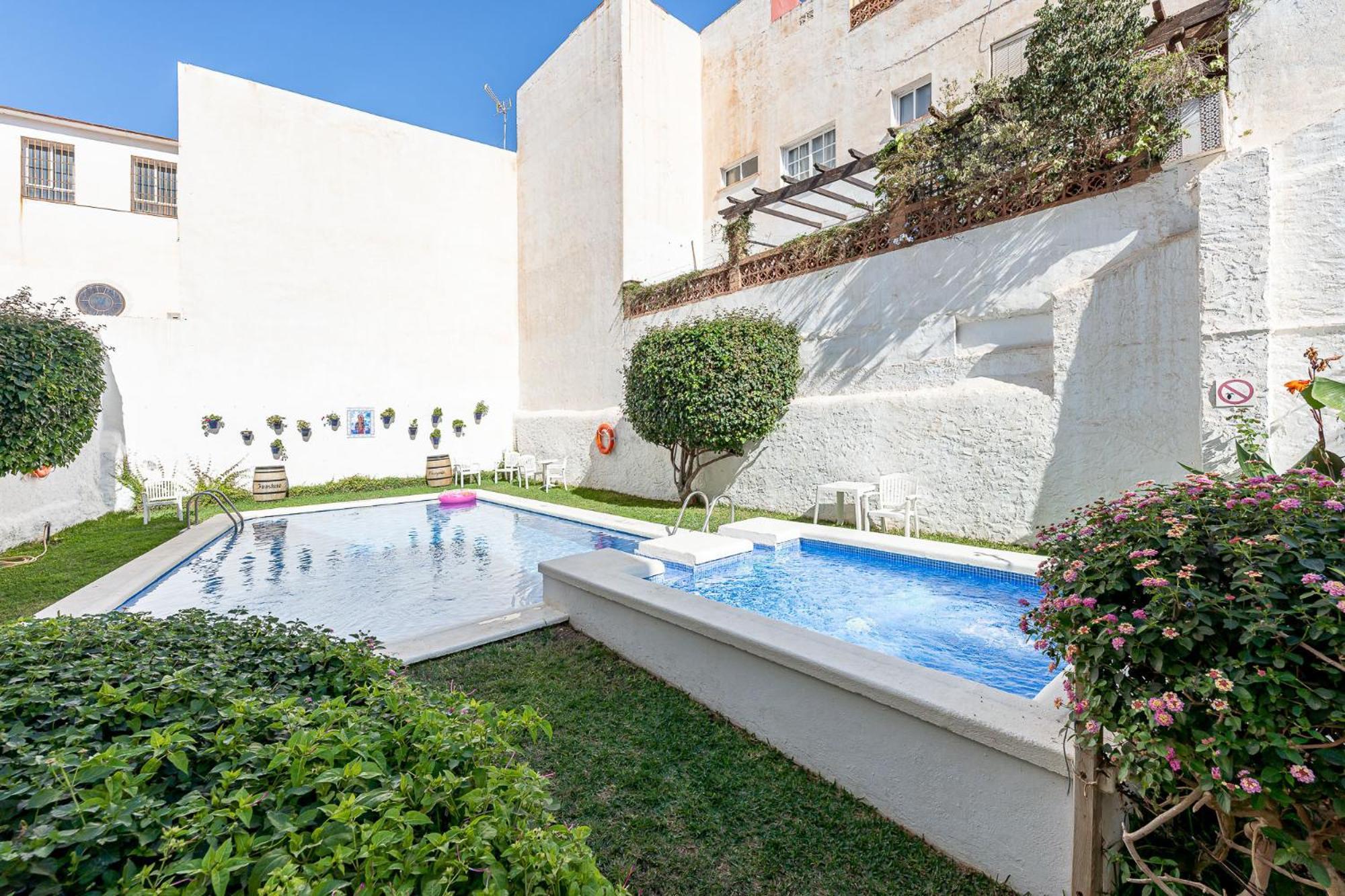 797 Holiday Rentals - Piso Para 3 En La Carihuela Con Piscina Torremolinos Eksteriør bilde